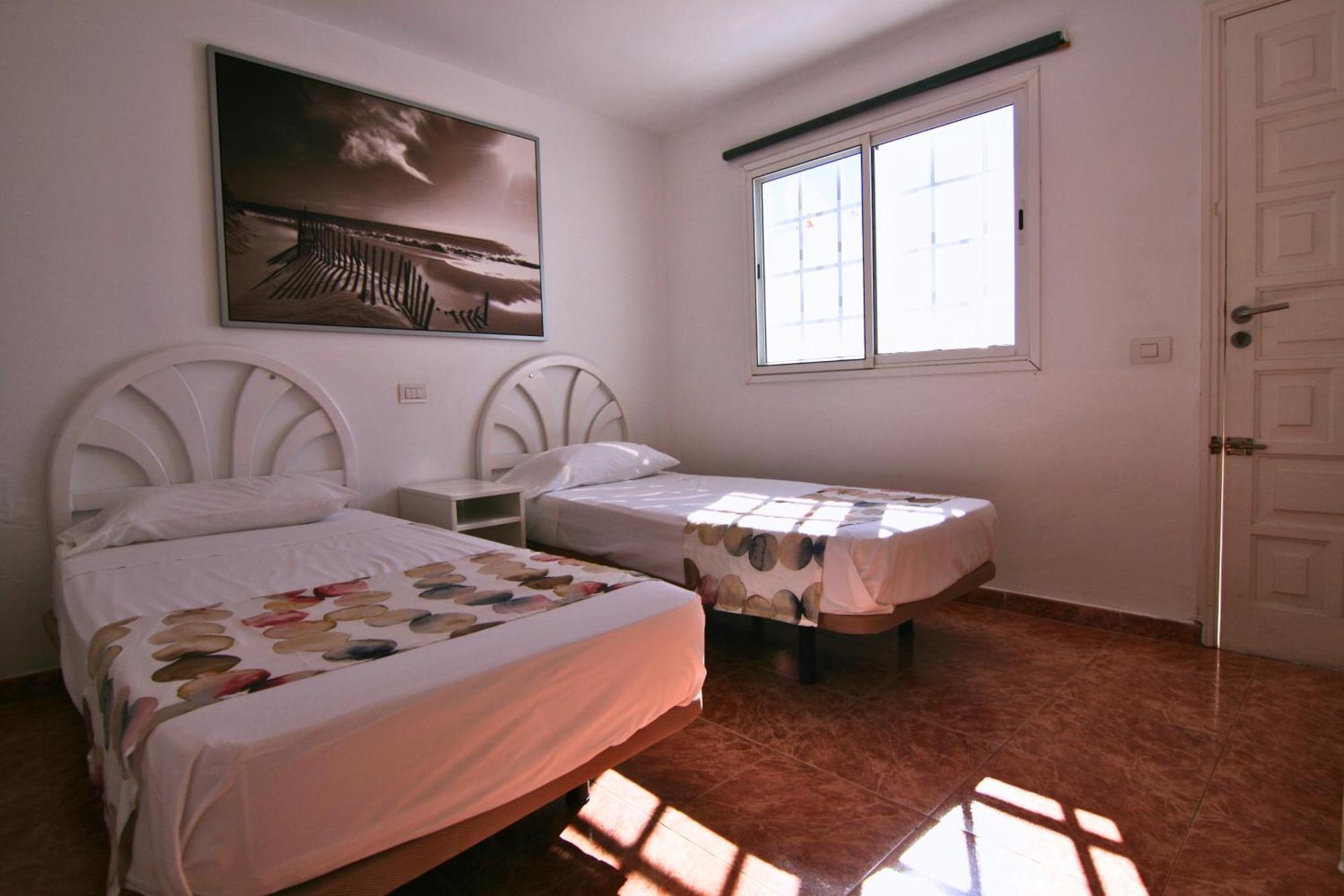 Apartamentos Guanarama Puerto del Carmen  Bilik gambar
